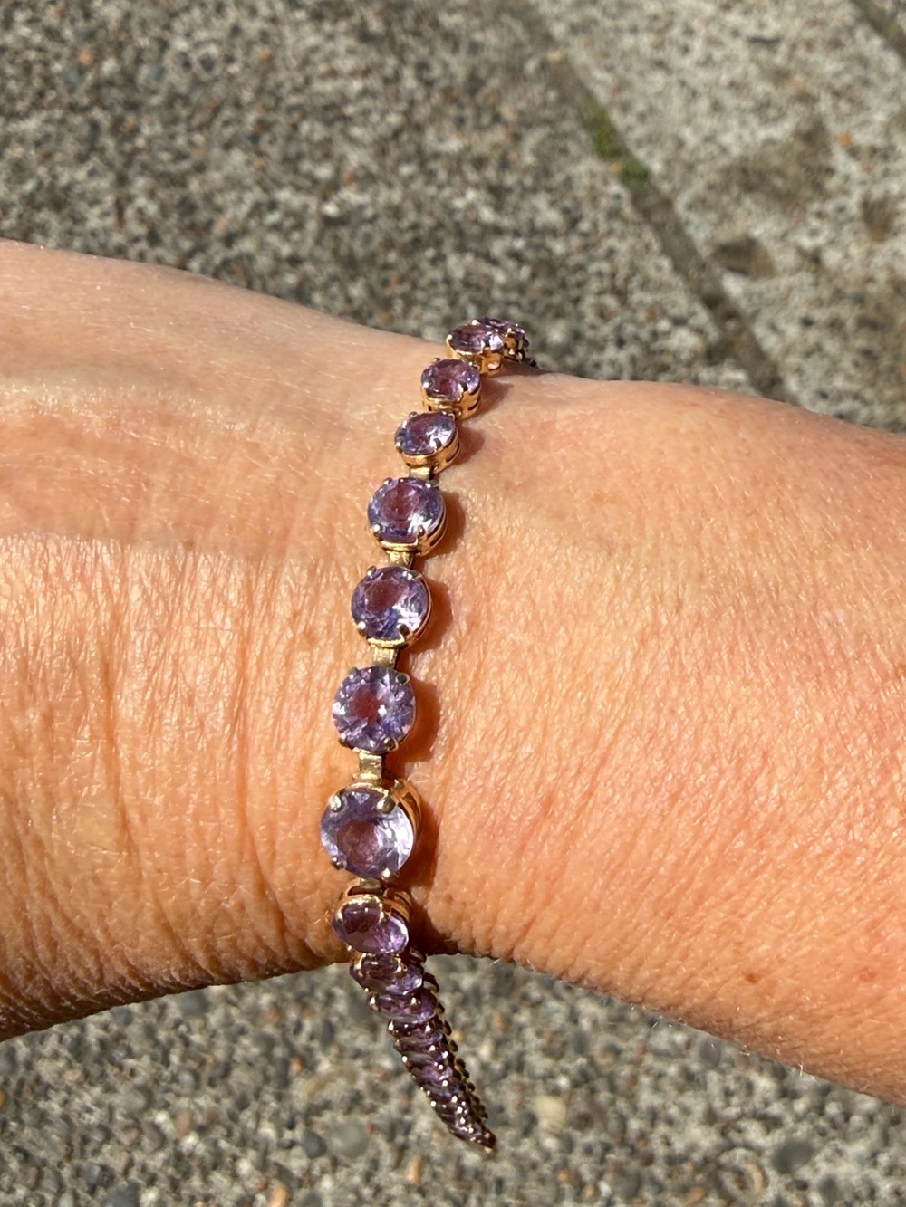 416889 14k yg Amethyst Bracelet.